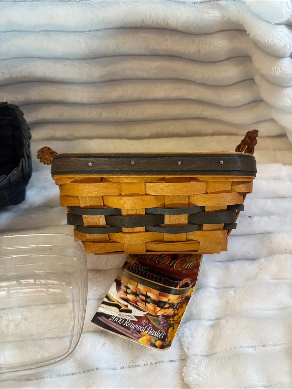 2000 Longaberger Collector’s Club Renewal Basket Combo